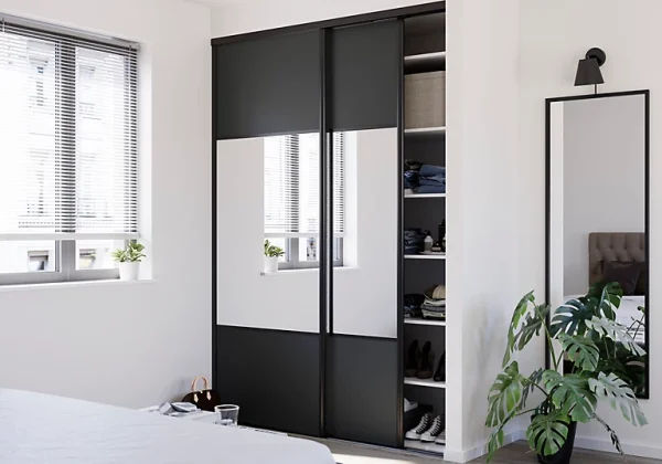 livraison la plus rapide Castorama Porte De Placard Coulissante Avec Miroir Anthracite Avec Cadre Noir GoodHome Arius H. 248,5 X L. 92.2 Cm 1